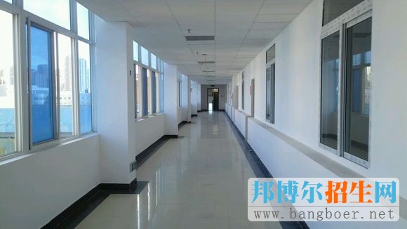 重慶市彭水縣職業(yè)教育中心2017年報(bào)名條件、招生對(duì)象
