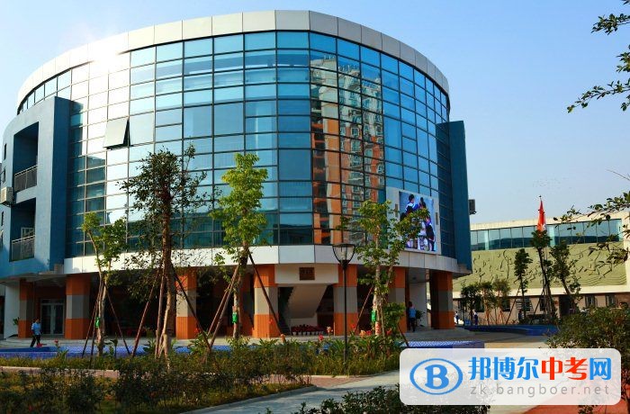 成都市成飛中學2022年招生辦聯系電話