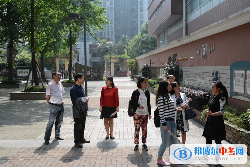 簡陽實驗中學、龍泉雙槐中學領(lǐng)導老師到成都市青羊?qū)嶒炛袑W參觀交流