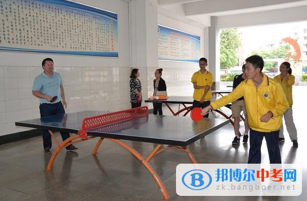 澳大利亞、美國高中校長“空降”成都高新實驗，為學生來華交流探路