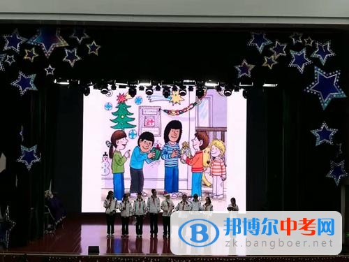 外國語校區(qū)舉行“典范英語語音語調(diào)模仿大賽”