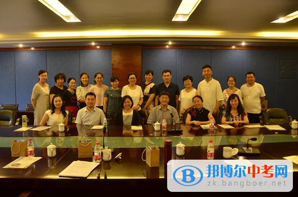 成都市媒介素養(yǎng)教育研討會在成都七中萬達學(xué)校召開