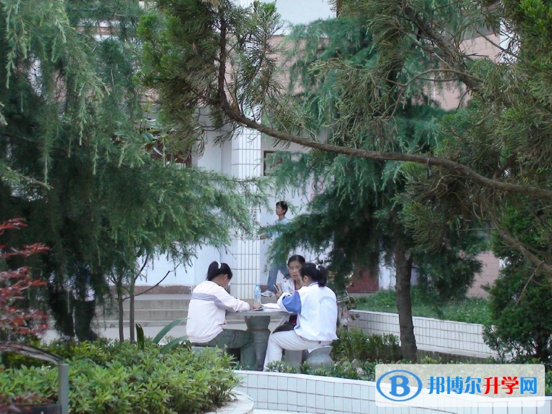 西秀區舊州中學招生辦聯系電話