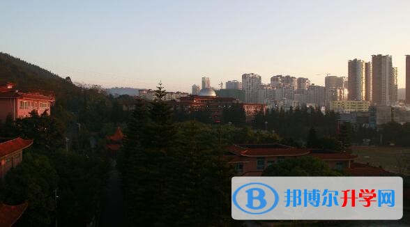 貴州省興義市第八中學招生辦聯系電話