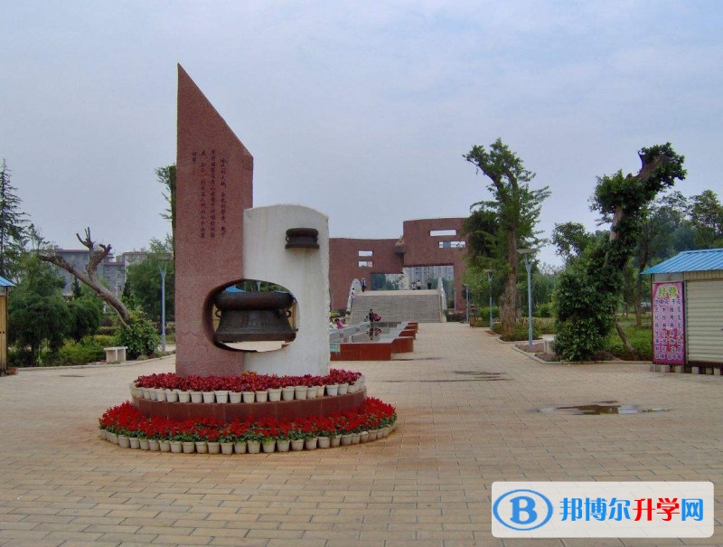 曲靖市興教學(xué)校周邊景點(diǎn)