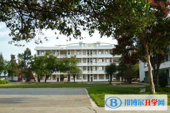 騰沖縣第三中學2018年招生計劃