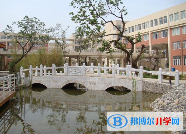 昭通市實驗中學招生辦聯(lián)系電話