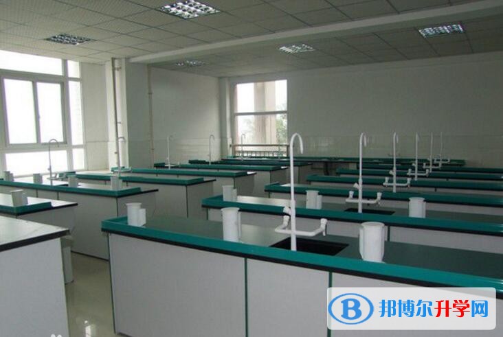 重慶市萬州第一中學怎么樣、好嗎