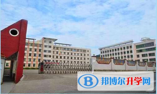 銅仁萬山區(qū)民族中學(xué)怎么樣、好嗎