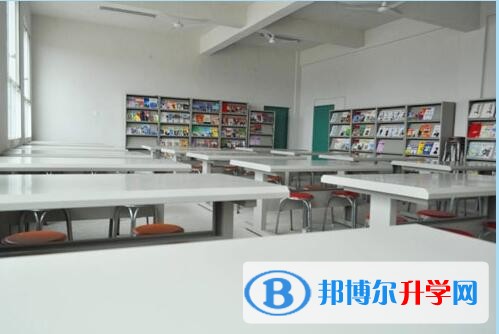銅仁萬山區民族中學招生辦聯系電話