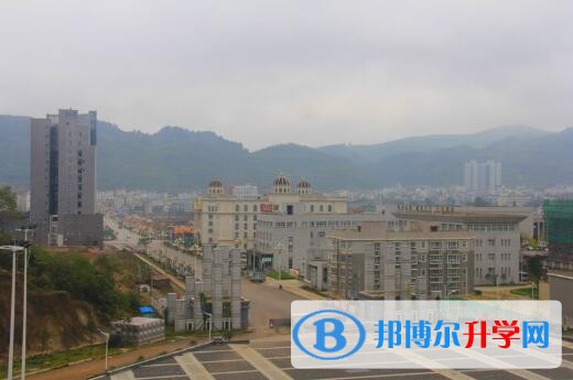 甕安第一中學地址在哪里