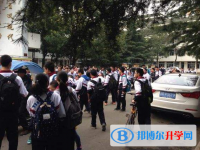 閬中東風中學怎么樣、好不好