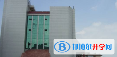 曲靖民族中學(xué)國際部2023年學(xué)費、收費多少