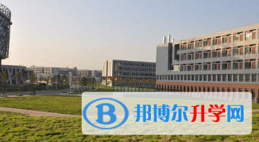 武漢長江國際學(xué)校2023年報(bào)名條件、招生要求、招生對象