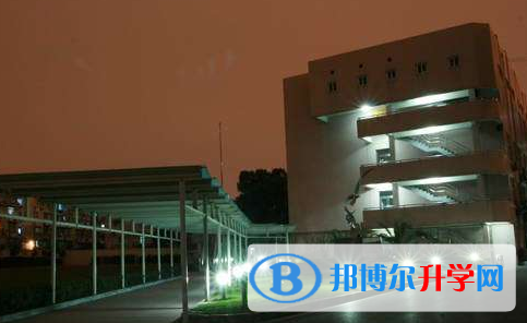 上海外國語大學(xué)附屬外國語學(xué)校2023年招生辦聯(lián)系電話