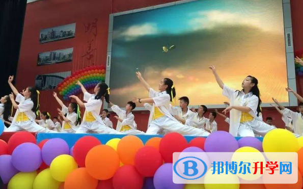 貴陽一中新世界國際學(xué)校初中部怎么樣、好不好