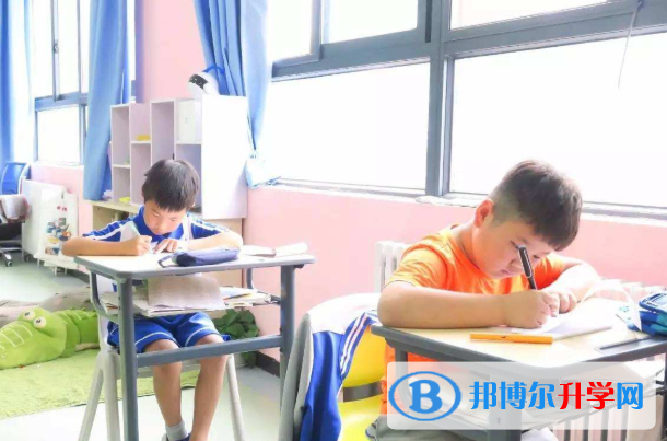 西安灃東中加學(xué)校初中部2020年報(bào)名條件、招生要求、招生對象