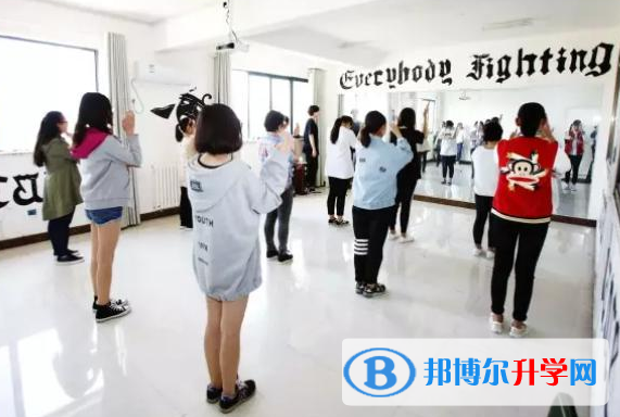 西安科大高新國際中學(xué)初中部2020年學(xué)費(fèi)、收費(fèi)多少