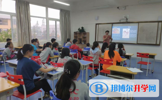 貴陽觀山湖中鐵置業中加學校小學部2020年招生計劃