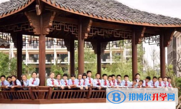 清鎮(zhèn)博雅國際實(shí)驗(yàn)學(xué)校初中部2020年學(xué)費(fèi)、收費(fèi)多少