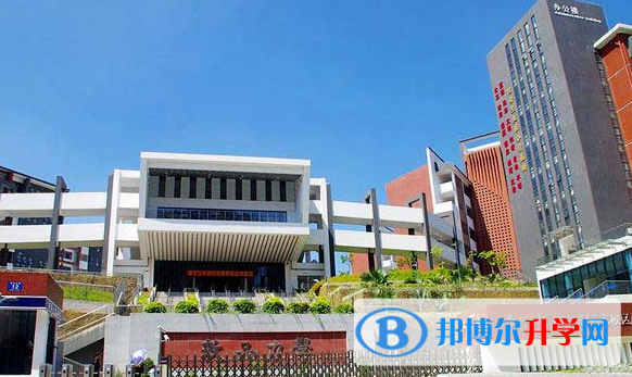 南寧三中國(guó)際學(xué)校初中部2020年招生簡(jiǎn)章