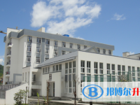 四川省青川中學(xué)2025年宿舍條件