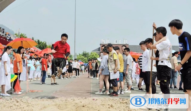 重慶市九龍外語學(xué)校2021年報(bào)名條件、招生要求、招生對(duì)象 