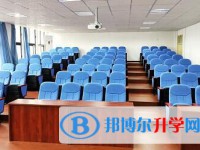 重慶市九龍外語學校2025年招生辦聯系電話