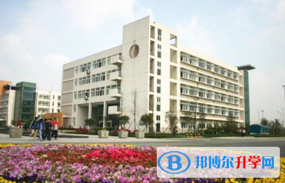 西南交通大學附屬中學2022年招生錄取分數(shù)線