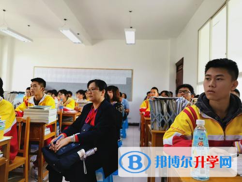 貴州大學附屬中學2021年宿舍條件