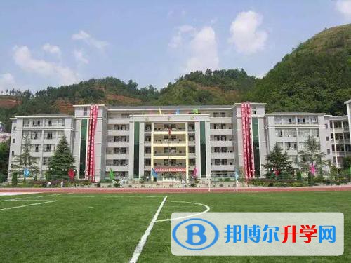 貴陽市白云區(qū)第二中學(xué)2021年報(bào)名條件、招生要求、招生對象