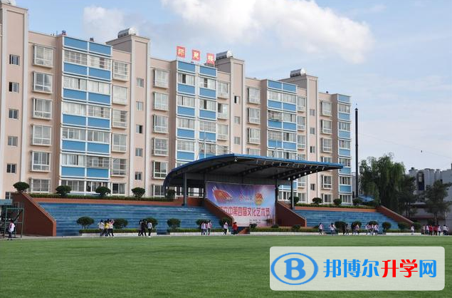 曲靖市麒麟?yún)^(qū)第一中學2021年報名條件、招生要求、招生對象