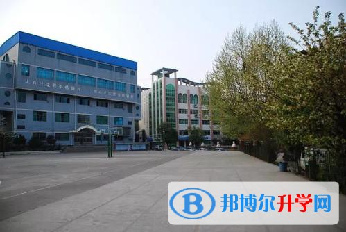 貴陽市第八中學(xué)2022年報(bào)名條件、招生要求、招生對象