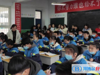 眉山東坡萬(wàn)勝高級(jí)中學(xué)怎么樣、好不好