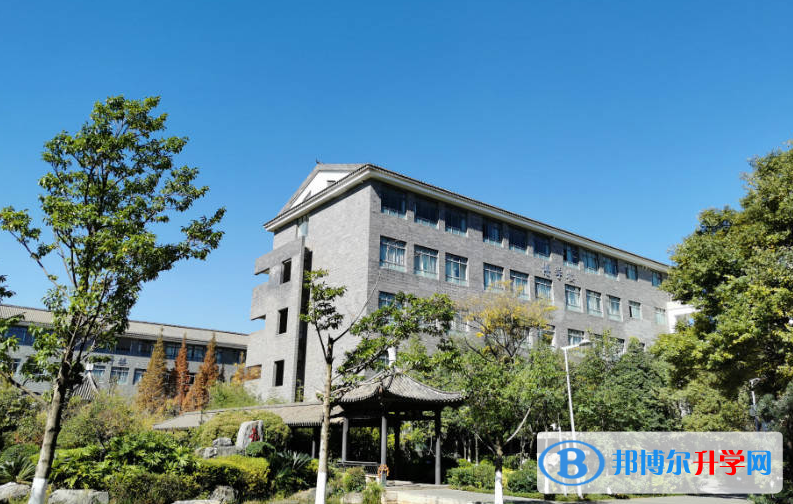 昆明市官渡區(qū)第一中學(xué)2021年報(bào)名條件、招生要求、招生對(duì)象 