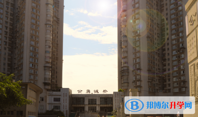 四川省宜賓市第一中學(xué)校2021年招生計劃
