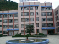 萬(wàn)源市中學(xué)2025年排名