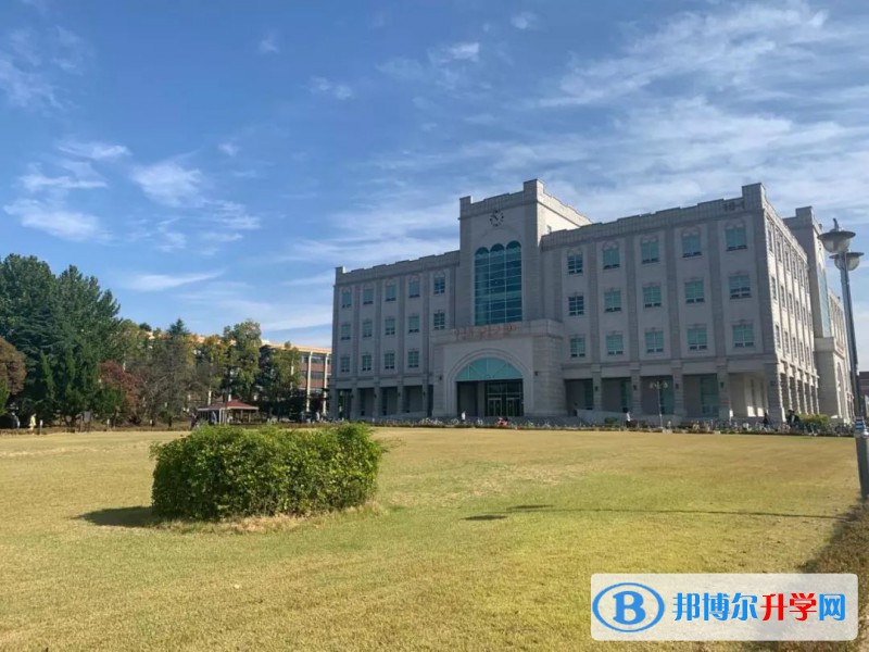 四川省武勝烈面中學2021年報名條件、招生要求、招生對象
