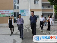 大邑縣實(shí)驗(yàn)學(xué)校2025年招生辦聯(lián)系電話
