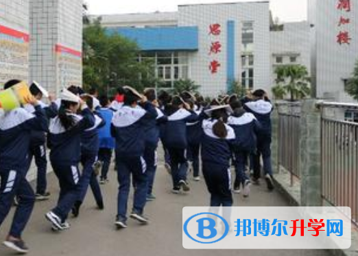 自貢市第二十二中學2021年報名條件、招生要求、招生對象
