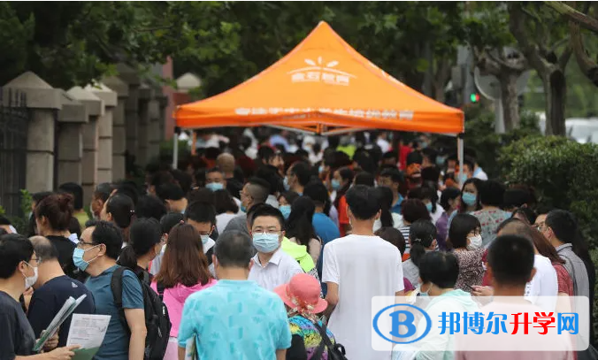 甘孜2022年中考報名需要帶什么