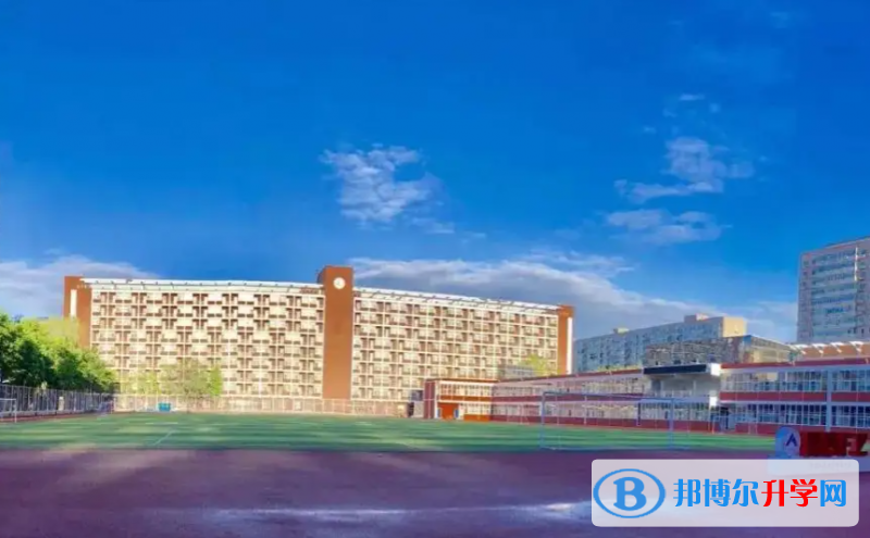 中國人民大學(xué)附屬中學(xué)2023年學(xué)費(fèi)、收費(fèi)多少