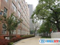 北京第八中學(xué)2025年招生辦聯(lián)系電話
