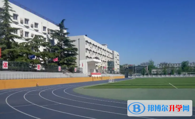 北京第四中學2023年招生辦聯(lián)系電話 