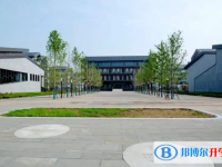 北京大興區(qū)第一中學(xué)2025年招生辦聯(lián)系電話