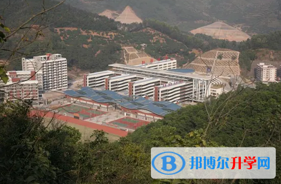 深圳紅嶺中學高中部國際班靠譜嗎