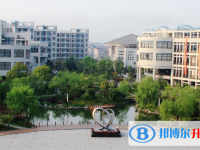 2025山南地區中考道德與法治滿分是多少？