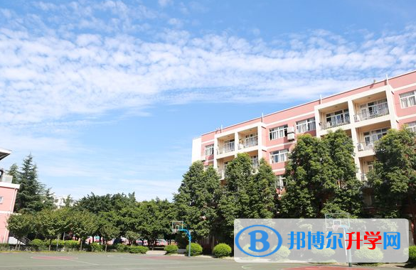 2022畢節(jié)梁才學(xué)校、清華國中、東辰實驗學(xué)校錄取分數(shù)線(2023參考)