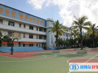 海口華興學(xué)校地址在哪里，哪個地區(qū)，哪個城市?