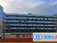 深圳市育才中學(xué)地址，乘車路線